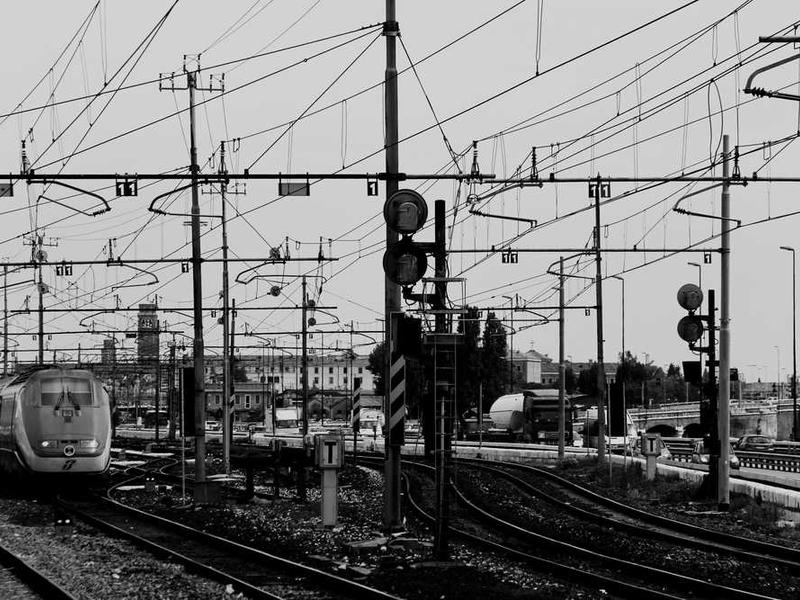 Smart City Control Center at Night (Modern Expressionist Oil)