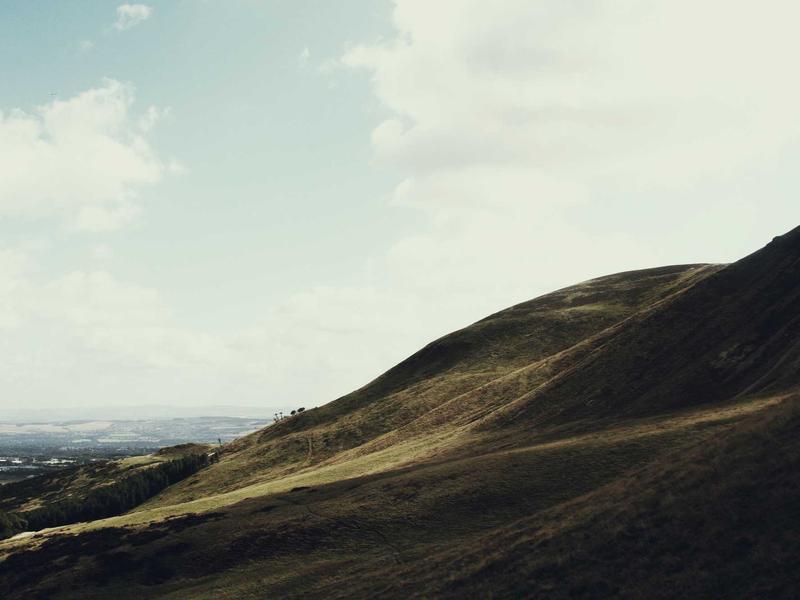 Quantum Computer Laboratory (Neo-Impressionist Modern)